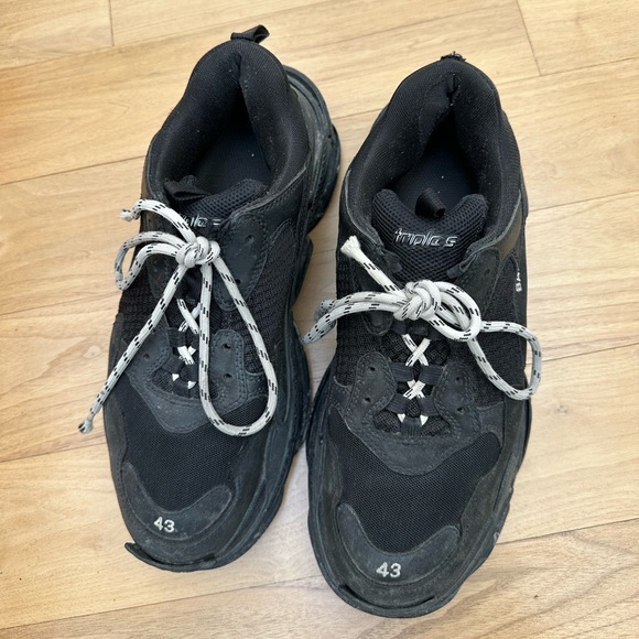 Balenciaga black triple s sneakers - Picture 3 of 5